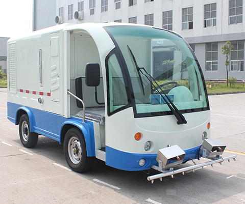 高压清洗车1-2.jpg 高压清洗车1-2.jpg
